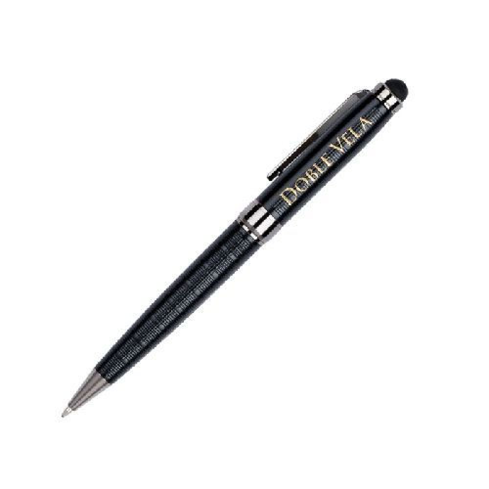 BOLIGRAFO RETRACTIL CLASSY   Bolígrafo con un refinado diseño en líneas horizontales de realce, punta de acero inoxidable, clip y anillo en color plata, con puntero para pantallas táctiles. Escriba con comodidad y elegancia. Mecanismo retráctil. Presentación: caja en color negro. imagen