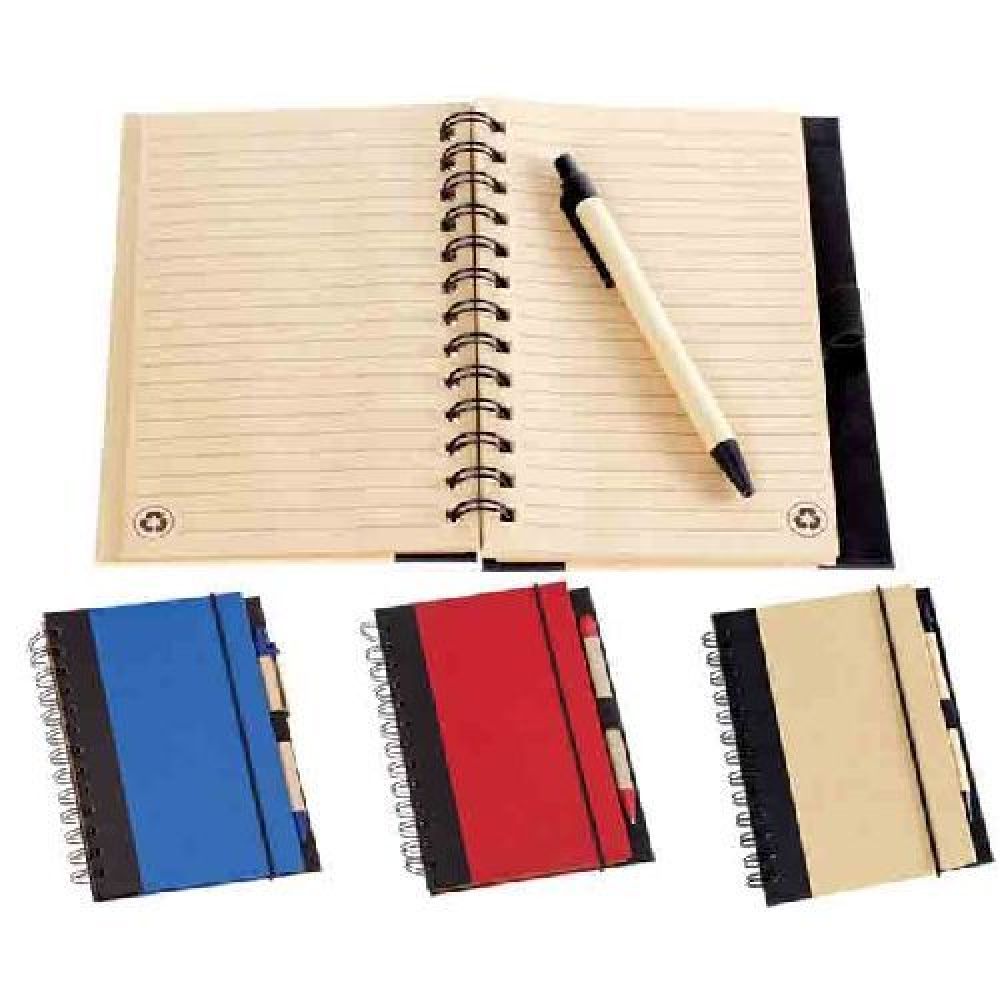 LIBRETA ECOLOGICA C/BOLIGRAFO ISIS  Libreta ecológica de cartón reciclado con 70 hojas rayadas (140 páginas) y espiral metálica. Incluye bolígrafo de papel. imagen