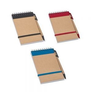 Cuaderno con 70 hojas rayadas fabricadas en papel reciclado, encuadernación espiral y bolígrafo.  Mod. Banff