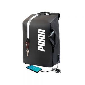 MOCHILA BACKPACK PORTA LAPTOP   Mochila tipo backpack porta laptop de 15.6 pulgadas con 2 compartimentos y cierre exterior disimulado resistente a exteriores. Interior acolchado con compartimentos para accesorios. Correas acolchadas ajustables, banda reflejante, banda para sujetarse sobre maleta de viaje, asa superior, dos argollas para colgar accesorios y un compartimento adicional en la correa. Con puerto USB para conectar dispositivos móviles (Se requiere conectar batería portátil).