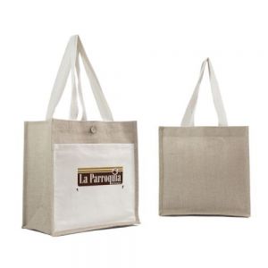 BOLSA DE YUTE /ALGODÓN CAMPESTRE   Bolsa cosida de yute con interior laminado. Cuenta con un compartimento de algodón al frente, botón de madera con cordón para su cierre y asas de algodón.