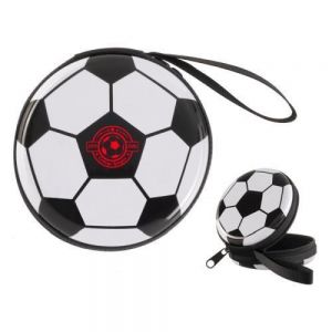 Estuche monedero en forma de balón de soccer, cuenta con cierre lateral doble y jareta.