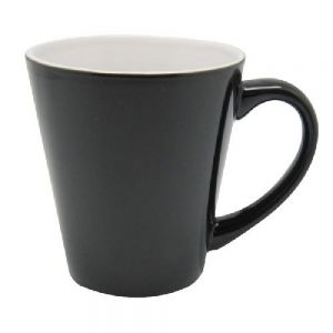 TAZA MAGICA CONICA DE SUBLIMACIÓN 12 OZ CIRCUS Taza mágica cónica para sublimación. El diseño aparece al servir agua caliente. CAP. 355 ml (12 OZ). Temperatura y Tiempo sugeridos para sublimar: 190 grados / 120 seg. Venta en múltiplos de 12